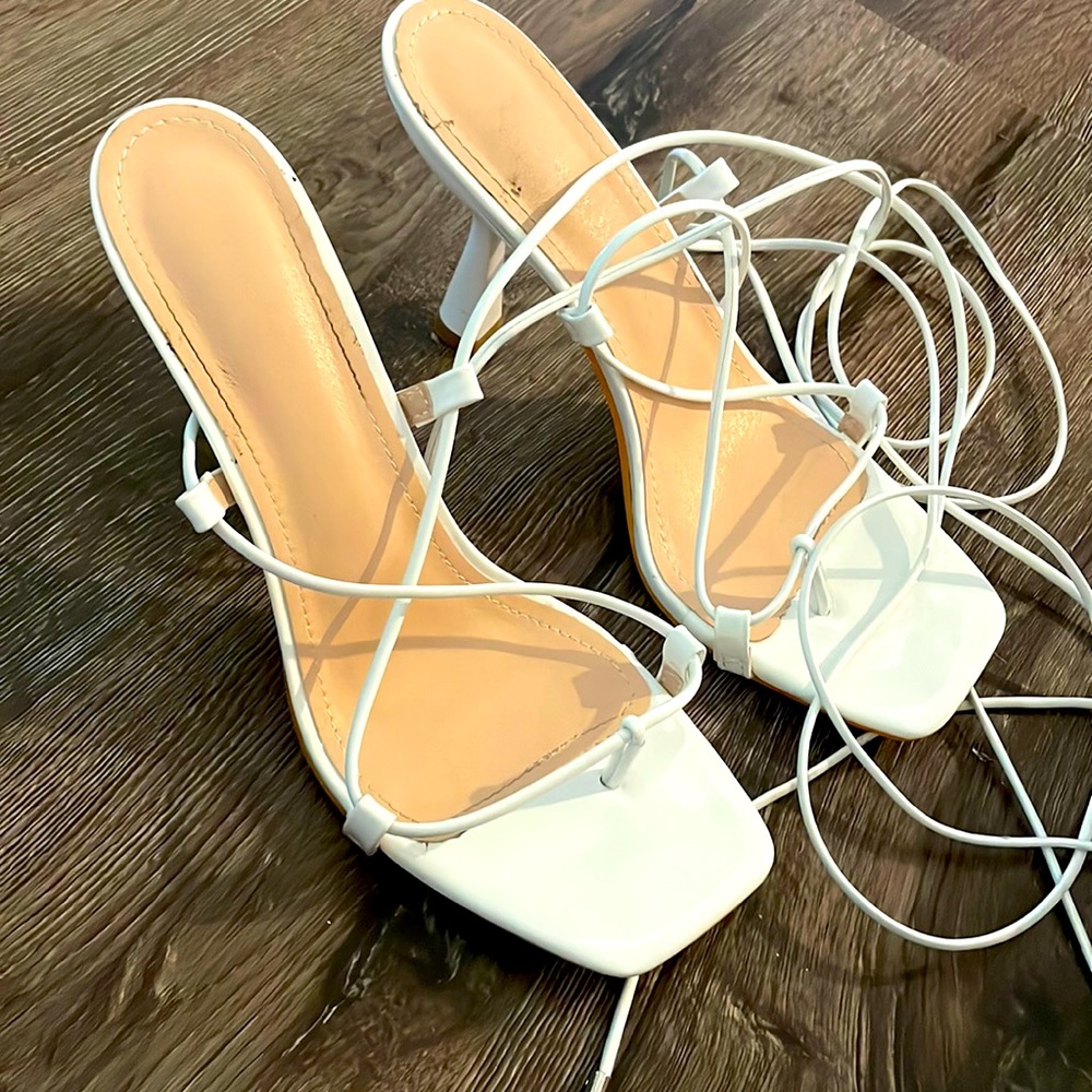 Size 10 White strappy heels